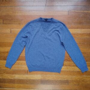 SOLD J Crew Mens Periwinkle 100% Cashmere V-Neck Sweater Medium Preppy *Flawed*
